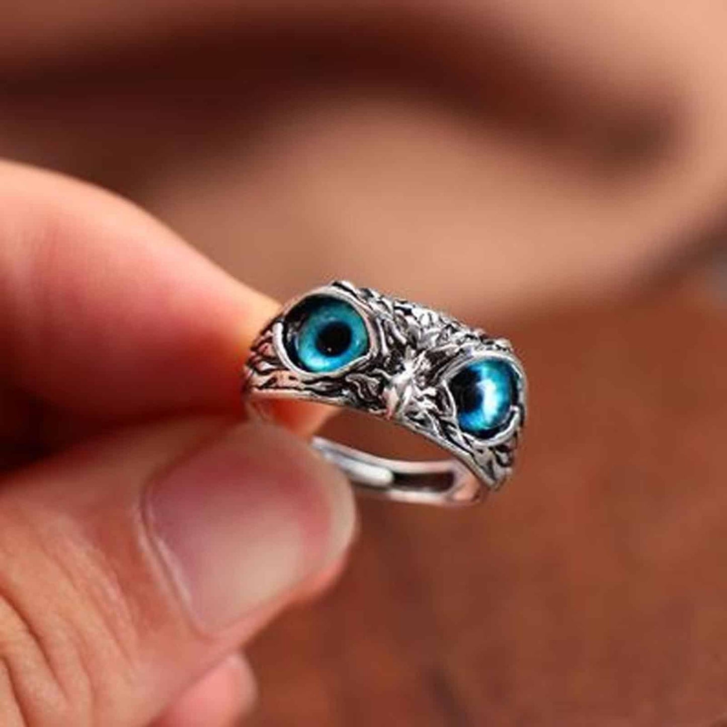 Elegant Blue-Eyed Silver Owl Adjustable Ring